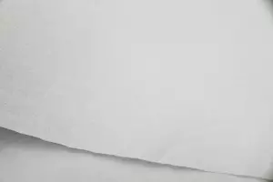 Rouleau tissus blanc 50 m renfort thermocollante lourde larg.90 - P200.BLC