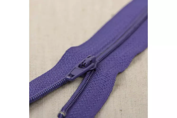 FERMETURE À GLISSIÈRE FINE POLYESTER VIOLET 10 CM