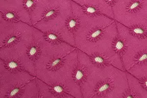 TISSU COTON BRODERIE ANGLAISE FUCHSIA