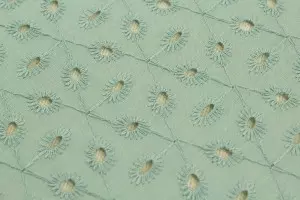 TISSU COTON BRODERIE ANGLAISE VERT D'EAU