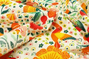 TISSU COTON FLEURS TOUCANS BLANC