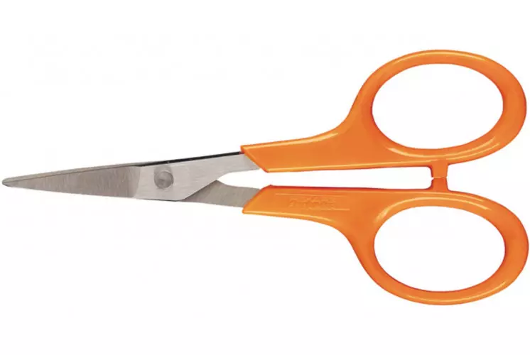 CISEAUX FISKARS CLASSIC CURVED BRODERIE LAMES COURBÉES 10 CM